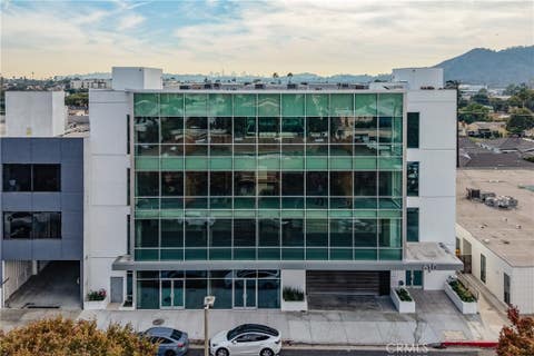 Photo of 610 W Broadway #312, Glendale, CA 91204 (MLS # GD26036976)