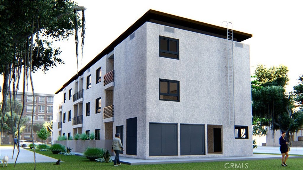335 N Soto