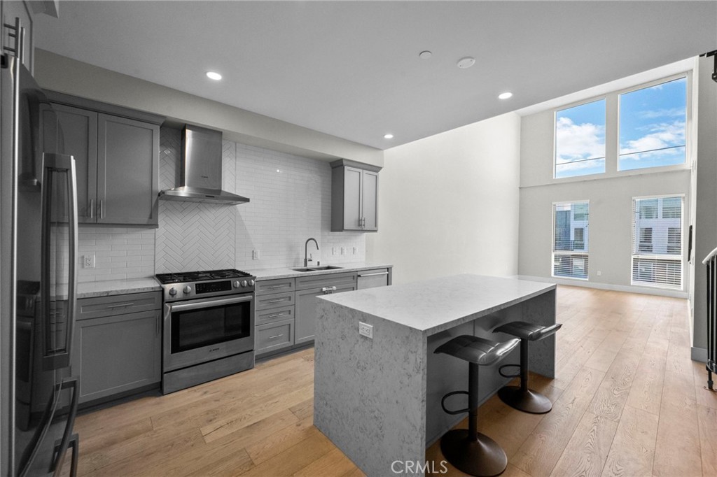 1920 S Pacific Coast 314