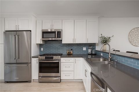 17689 Los Jardines W Fountain Valley CA 92708