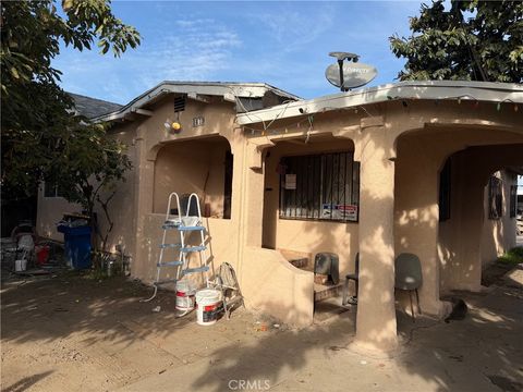 Photo of 1419 E. 111th St. St, Los Angeles, CA 90059 (MLS # DW25264569)