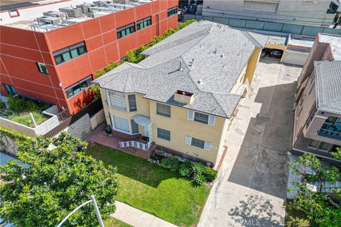Photo of 1048 S Corning Street, Los Angeles, CA 90035 (MLS # CV26203150)