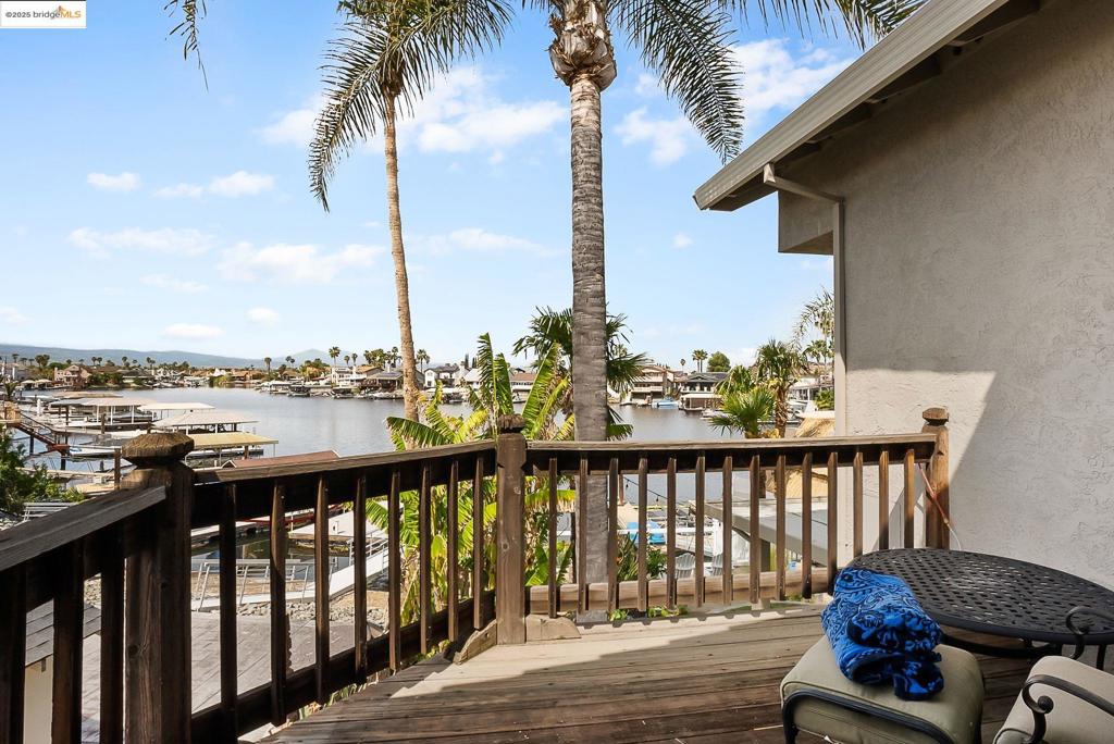 DEEP WATER - Residential