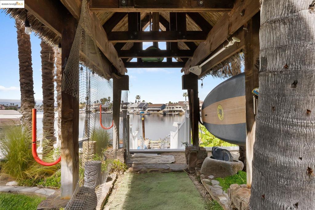 DEEP WATER - Residential