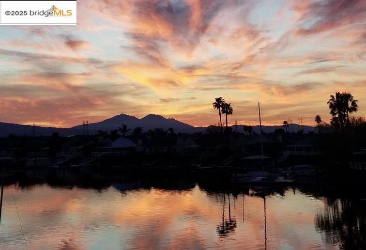 DEEP WATER - Residential