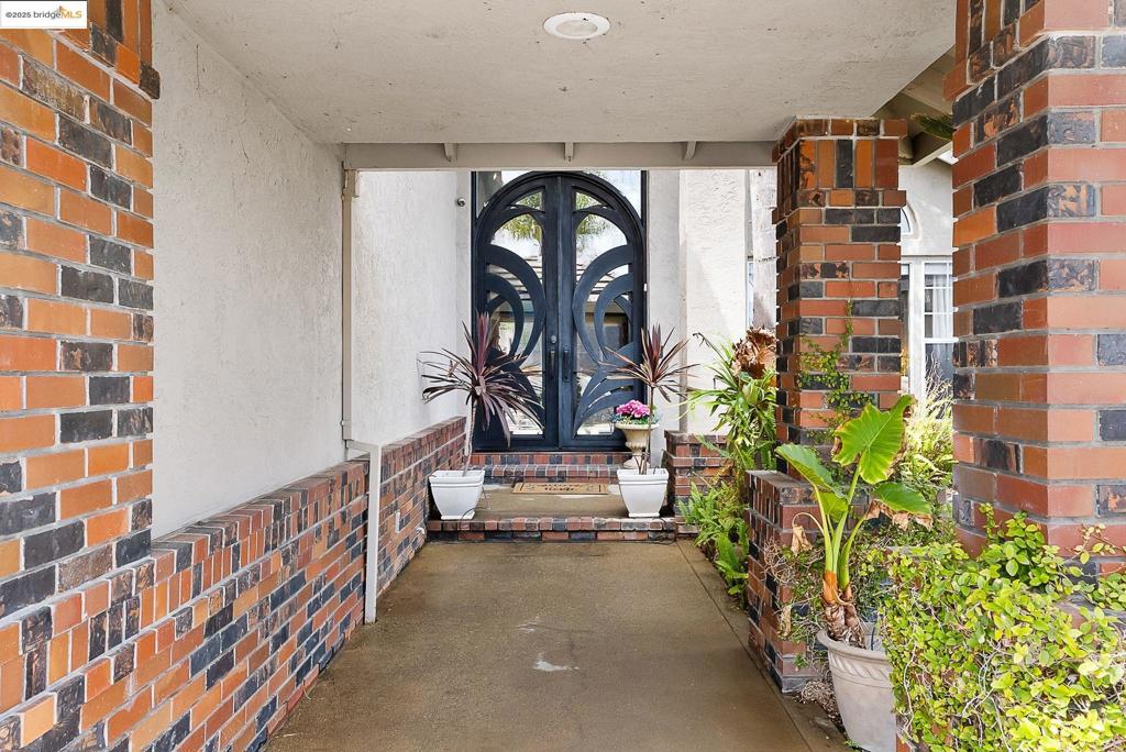 DEEP WATER - Residential