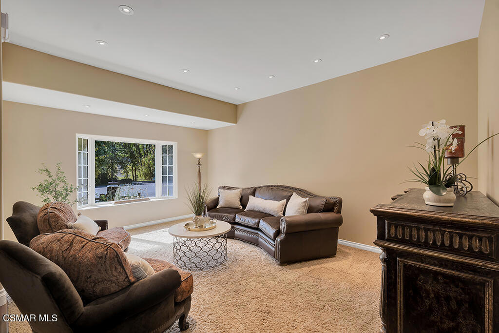 Bridle Path (New)-316 - 316 - Residential