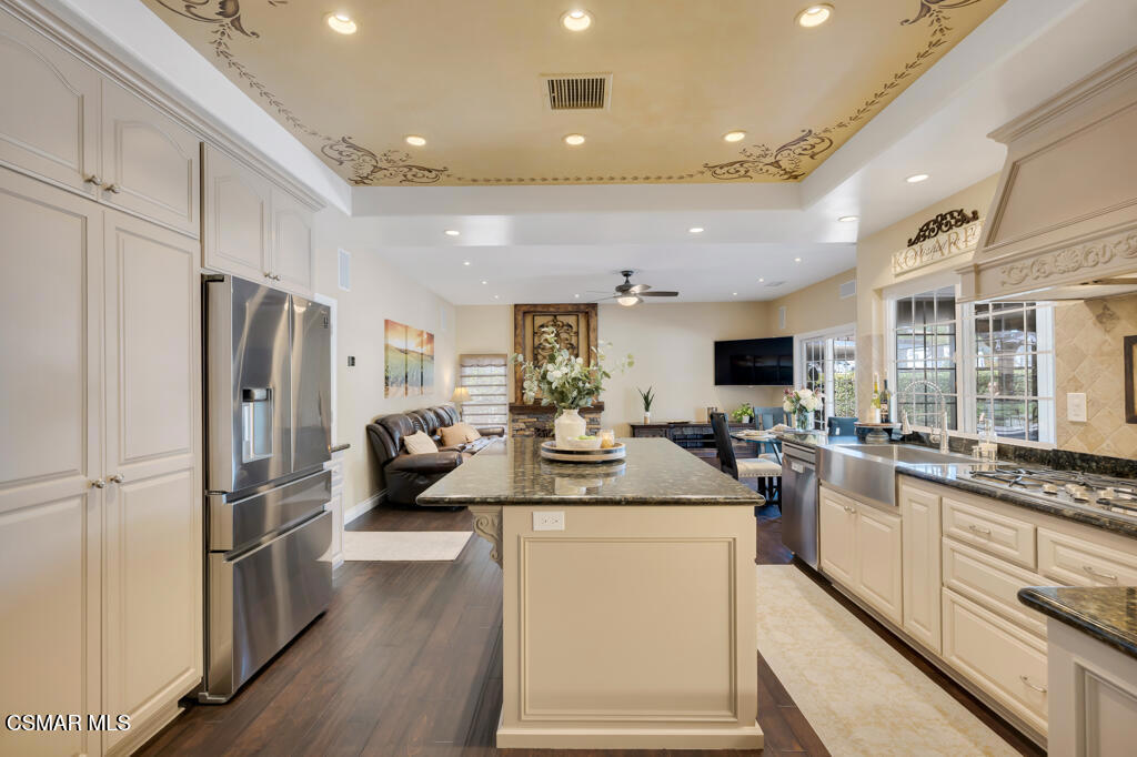 Bridle Path (New)-316 - 316 - Residential