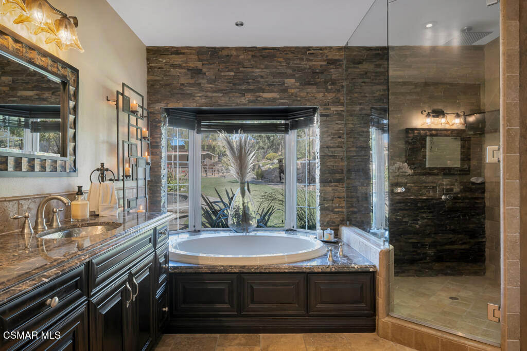 Bridle Path (New)-316 - 316 - Residential