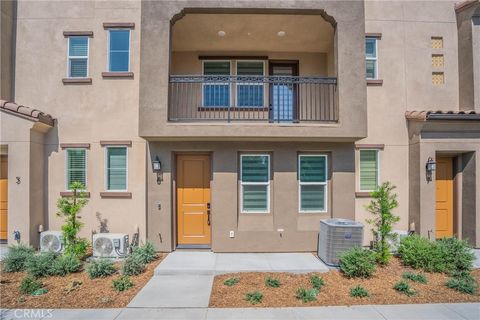 Photo of 2317 W Broadway #6, Anaheim, CA 92804 (MLS # PW26044433)