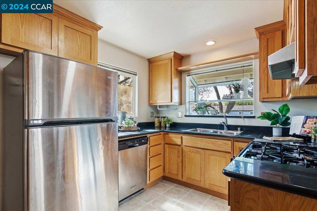 WALNUT LANDS - Residential