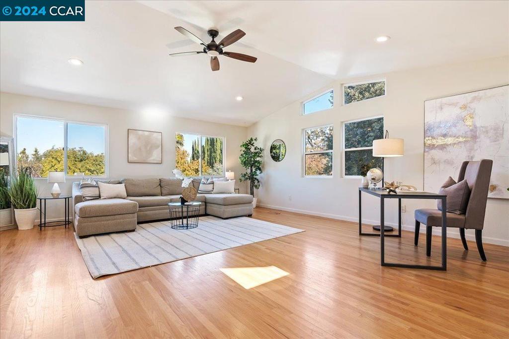 WALNUT LANDS - Residential