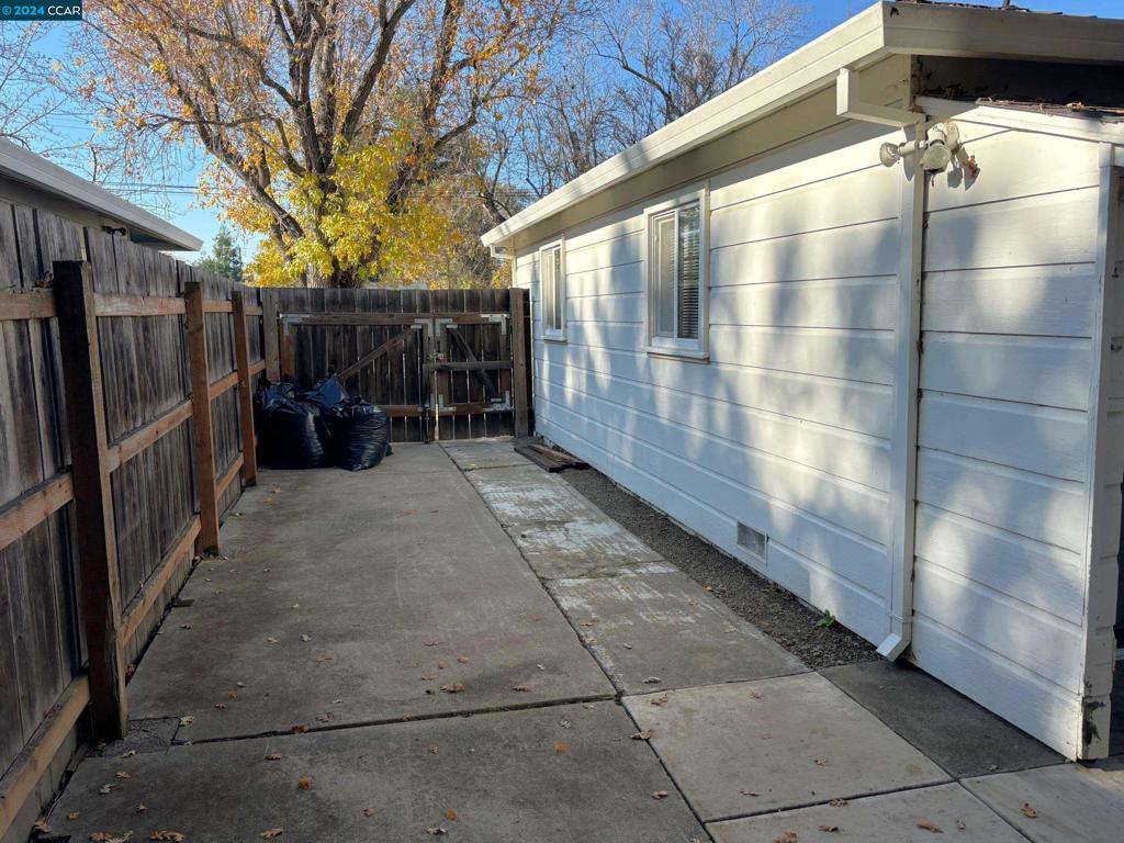 WALNUT LANDS - Residential