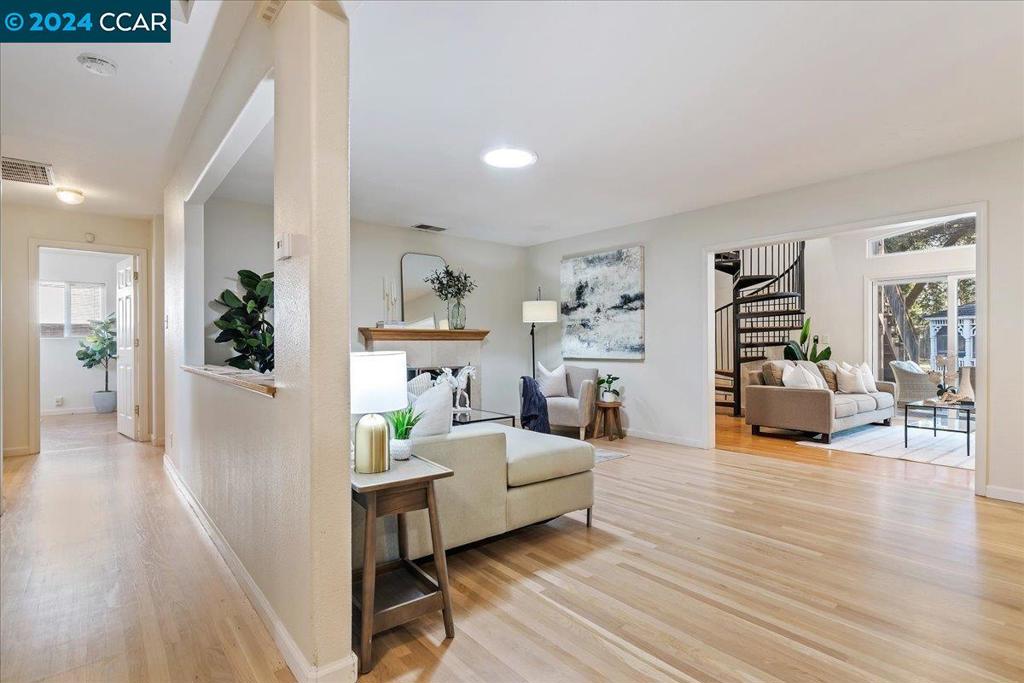 WALNUT LANDS - Residential