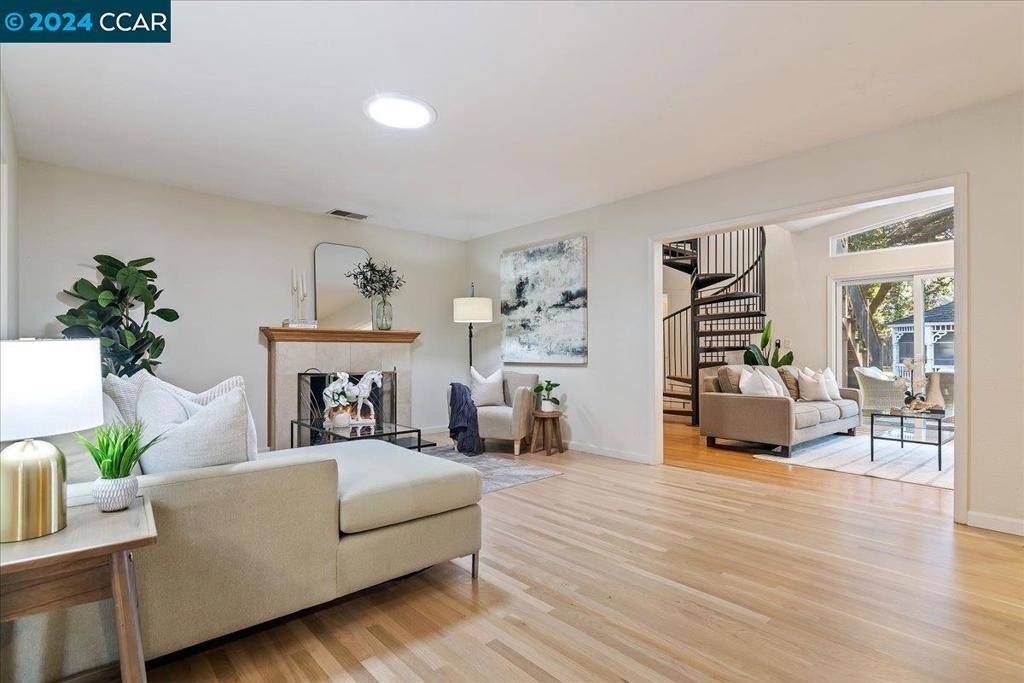 WALNUT LANDS - Residential