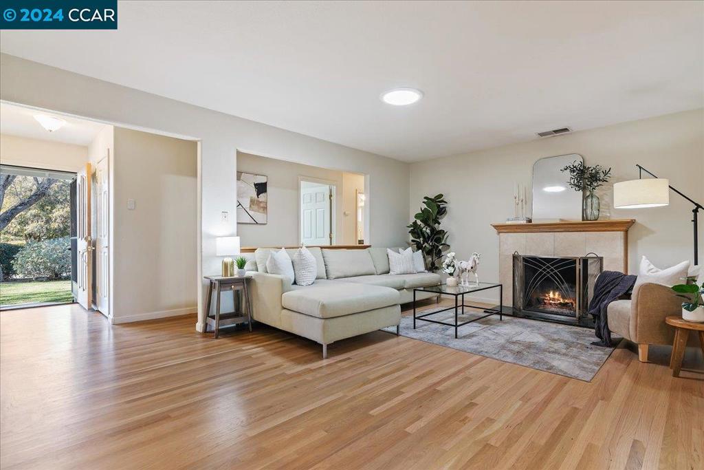 WALNUT LANDS - Residential