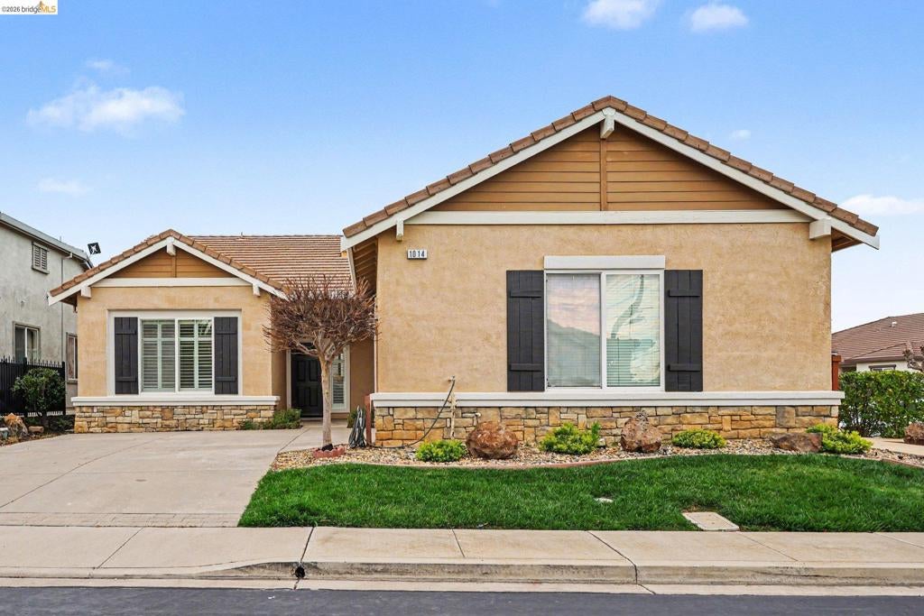 Photo of 1014 Centennial Dr Dr, Brentwood, CA 94513 (MLS # 41126137)