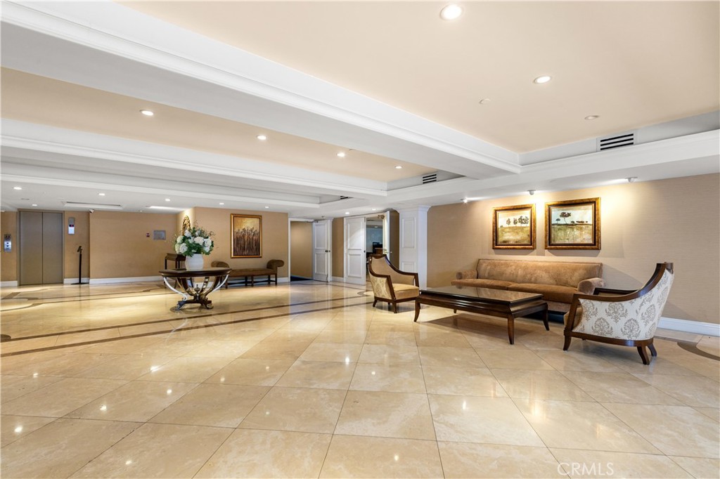 Properties 1 321 N Oakhurst Drive 306