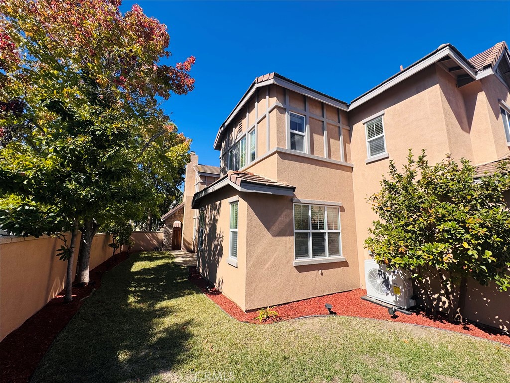 Claiborne (CLAI) - Residential Lease