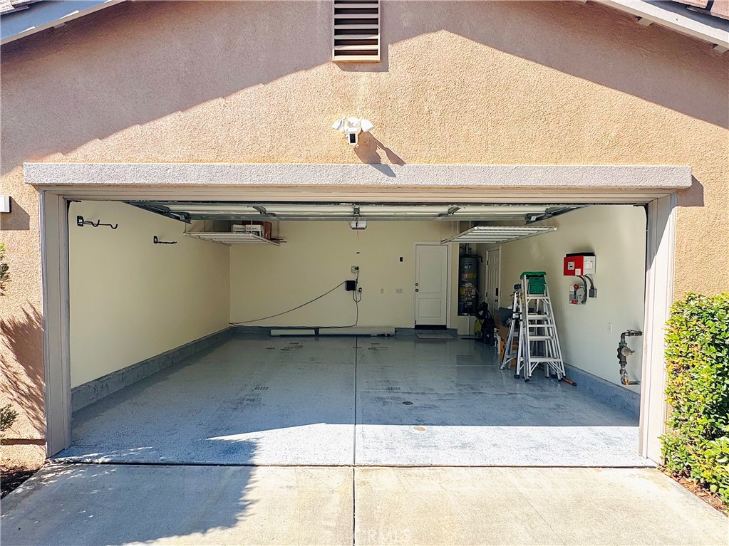 Claiborne (CLAI) - Residential Lease