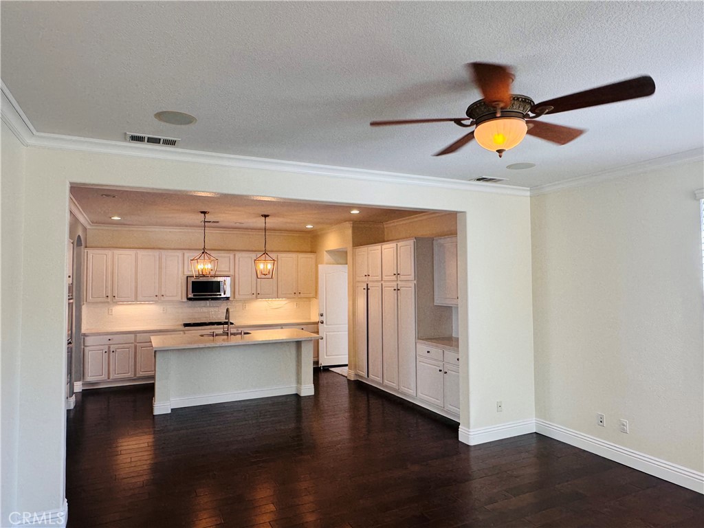 Claiborne (CLAI) - Residential Lease