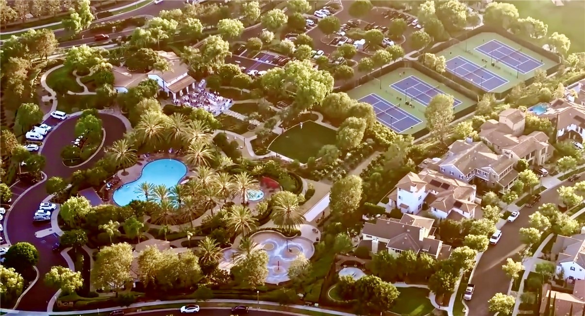 Claiborne (CLAI) - Residential Lease