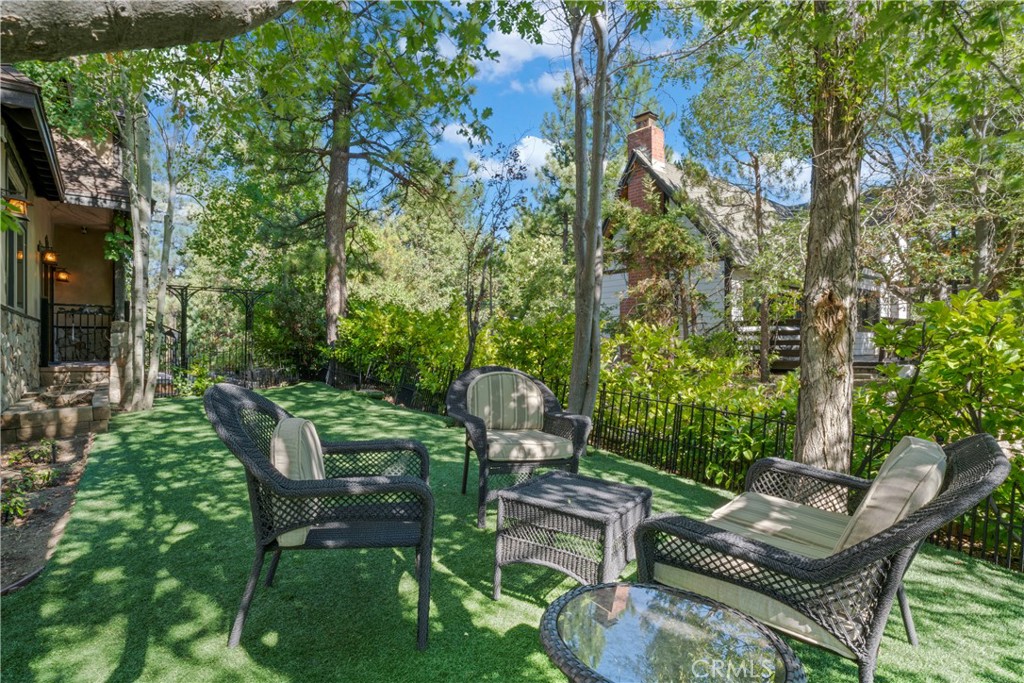 Arrowhead Woods (AWHW) - Residential
