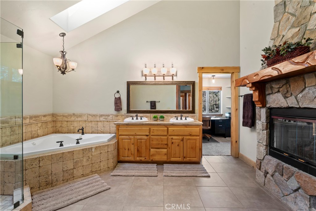 Arrowhead Woods (AWHW) - Residential