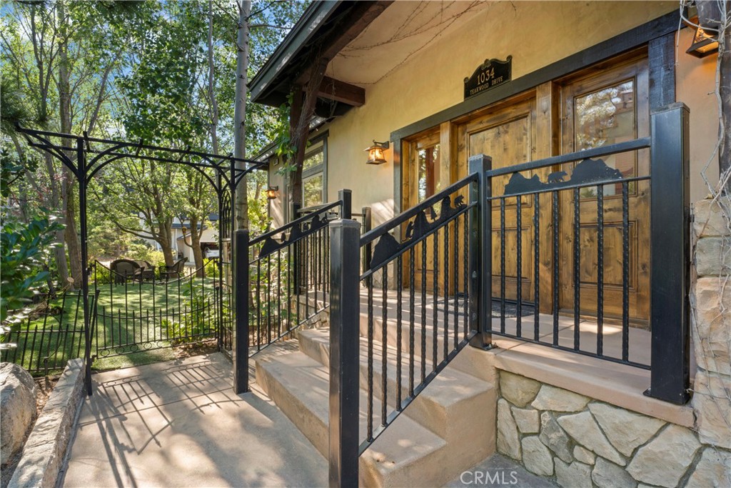 1034 Teakwood Drive