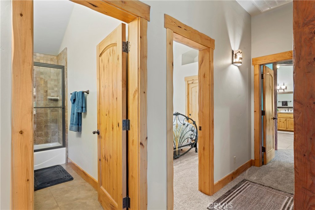Arrowhead Woods (AWHW) - Residential