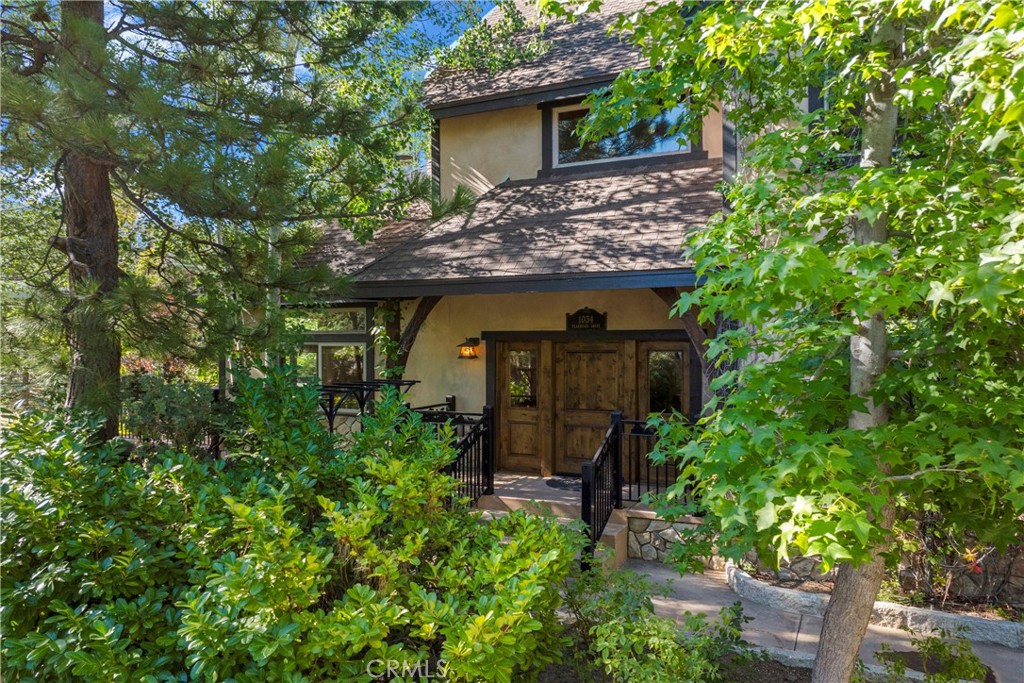 1034 Teakwood Drive