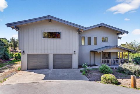 Photo of 29 Crest Lane, La Selva Beach, CA 95076 (MLS # ML82025376)