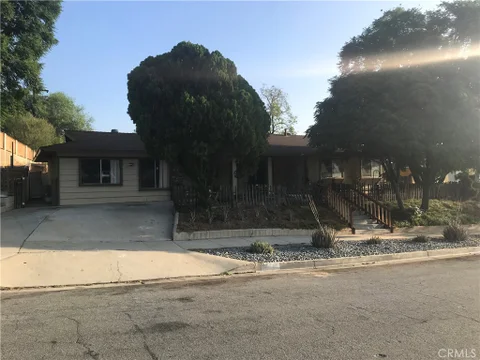 MLS: IV26168518