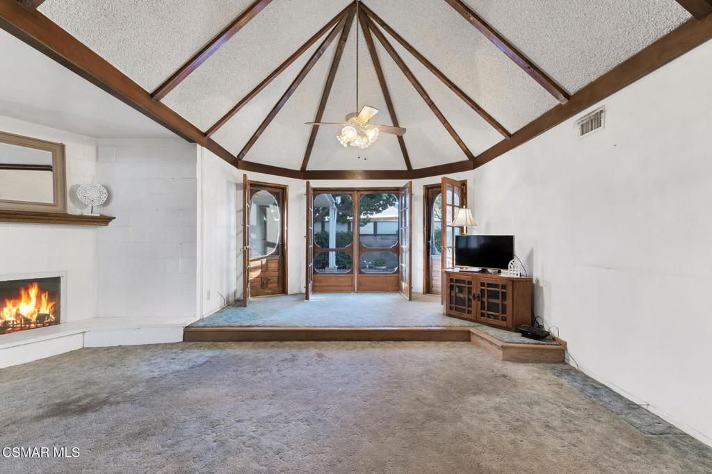 22923 Keswick Street