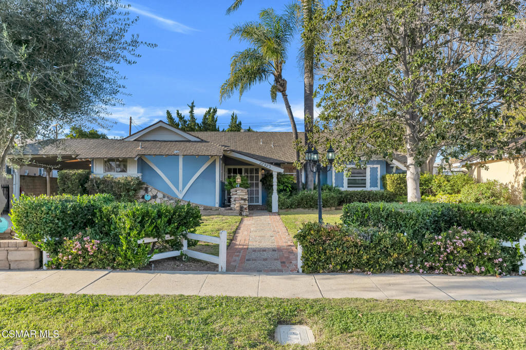 22923 Keswick Street