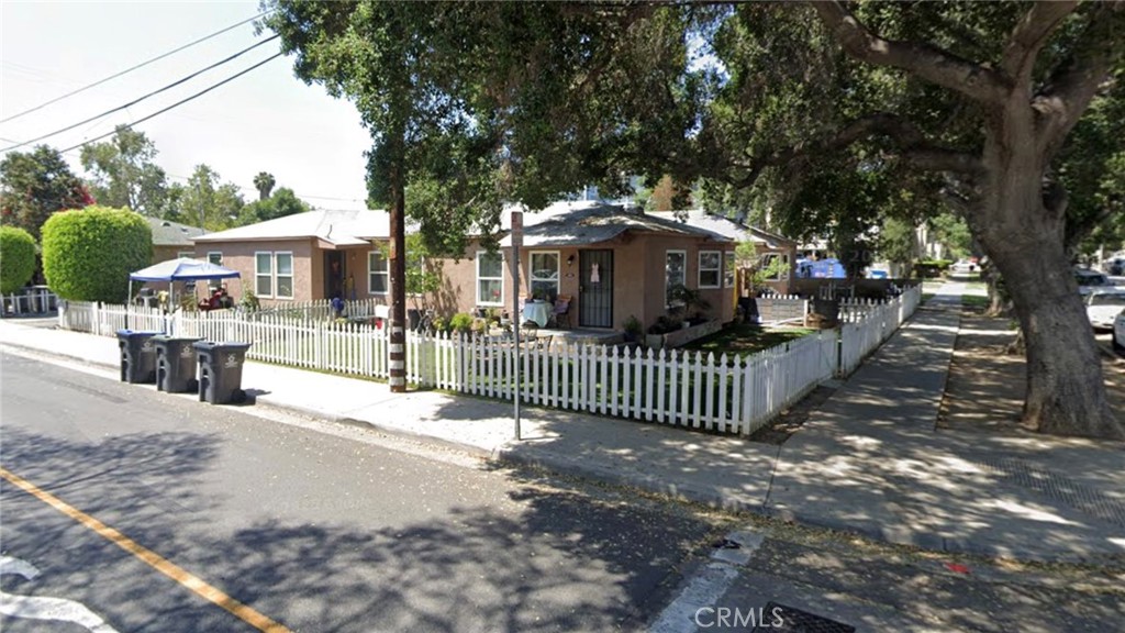 Spacious single story six unit apartment complex on large corner lot located near Historic Downtown Santa Ana. The property contains three buildings, each with a front yard area. Each building contains two units and the complex has a great unit mix of one and two bedrooms. Each unit is individually metered for gas and electricity. The property has great curb appeal with maintained landscaping and white picket fences. The building has a pitched roof and a garage parking for tenants. The property is located in the City of Santa Ana, which is the second largest city in Orange County. Wonderfully located near Downtown Santa Ana, the property is within walking distance to hospitals, schools, shopping centers, and public transportation. 402 S Maple St is centrally located to Downtown Santa Ana, Santa Ana Civic Center, and Fiesta Marketplace Shopping Center. Tenants are minutes away from Edward B. Cole Sr. Academy, Roosevelt Elementary School, and Santa Ana High School. At just four miles away, tenants can access MainPlace Mall and South Coast Plaza, one of Orange County's premier destinations. The property is also blocks away from the CA-55 and I-5 freeways, connecting tenants to the greater Southern California region.