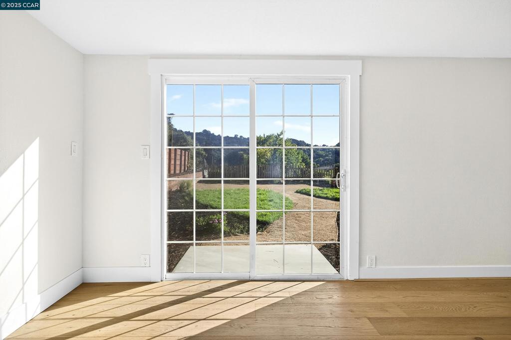 PINOLE ESTATES - Residential