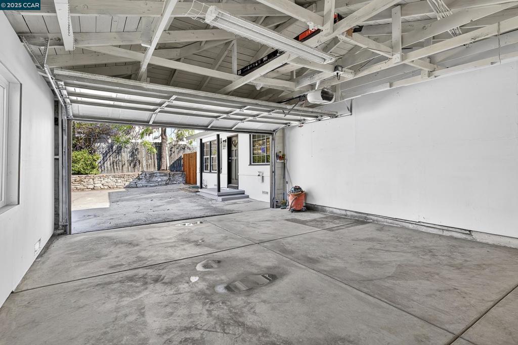 PINOLE ESTATES - Residential