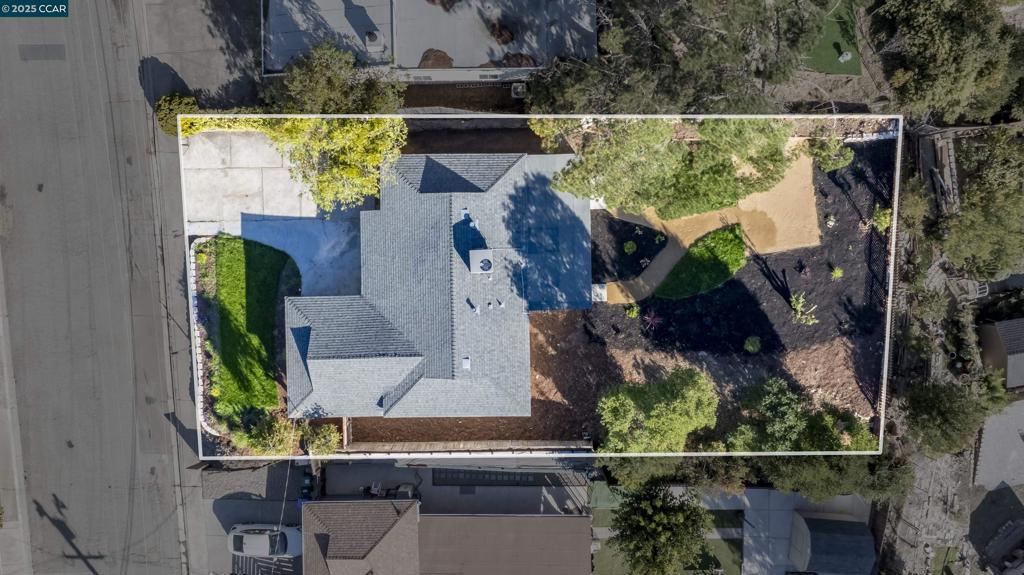 PINOLE ESTATES - Residential