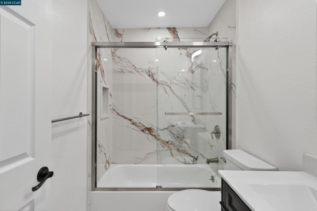 PINOLE ESTATES - Residential