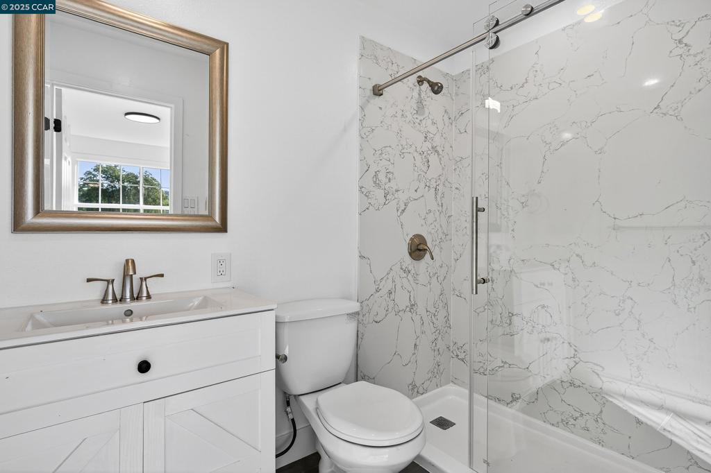 PINOLE ESTATES - Residential
