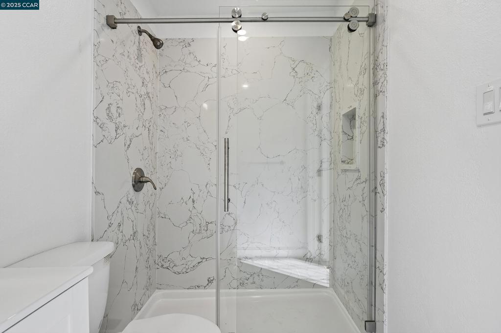 PINOLE ESTATES - Residential