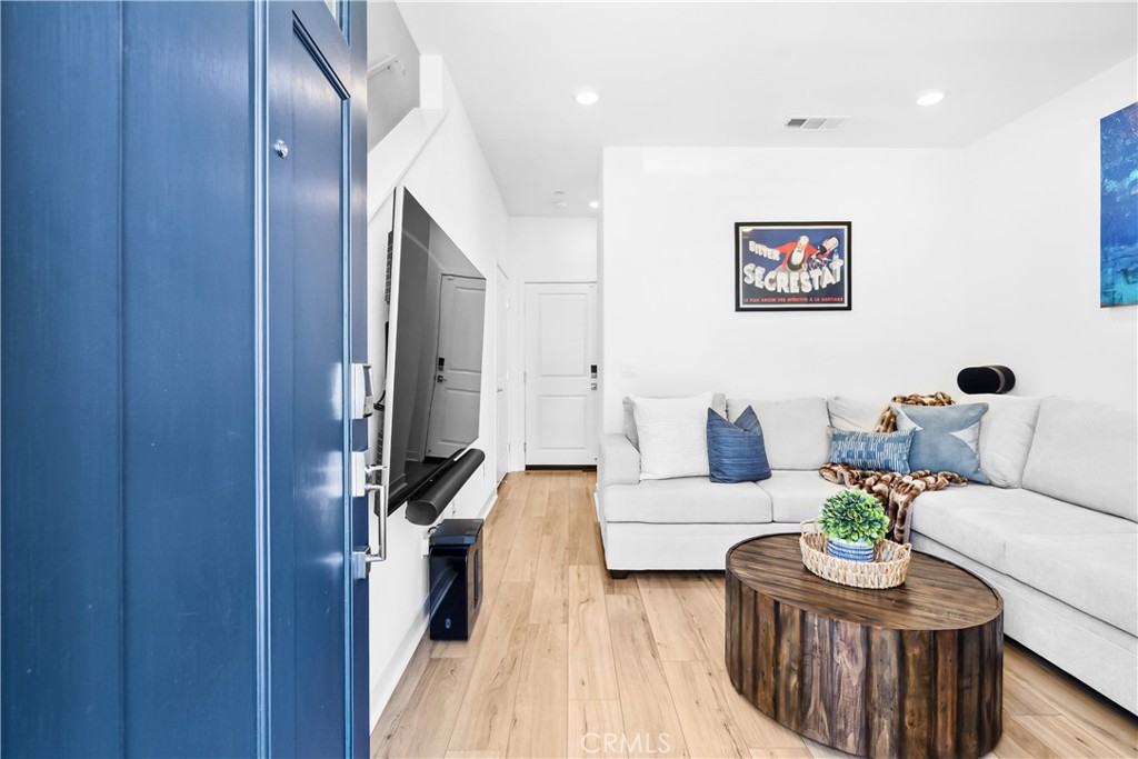 Oasis (OSIS) - Residential