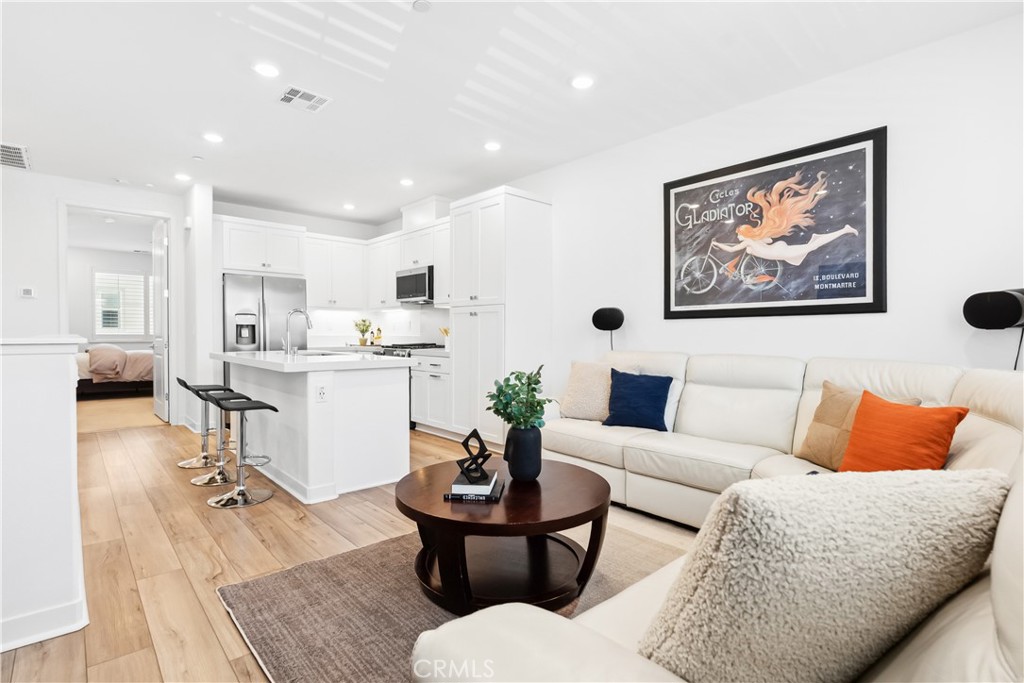 Oasis (OSIS) - Residential