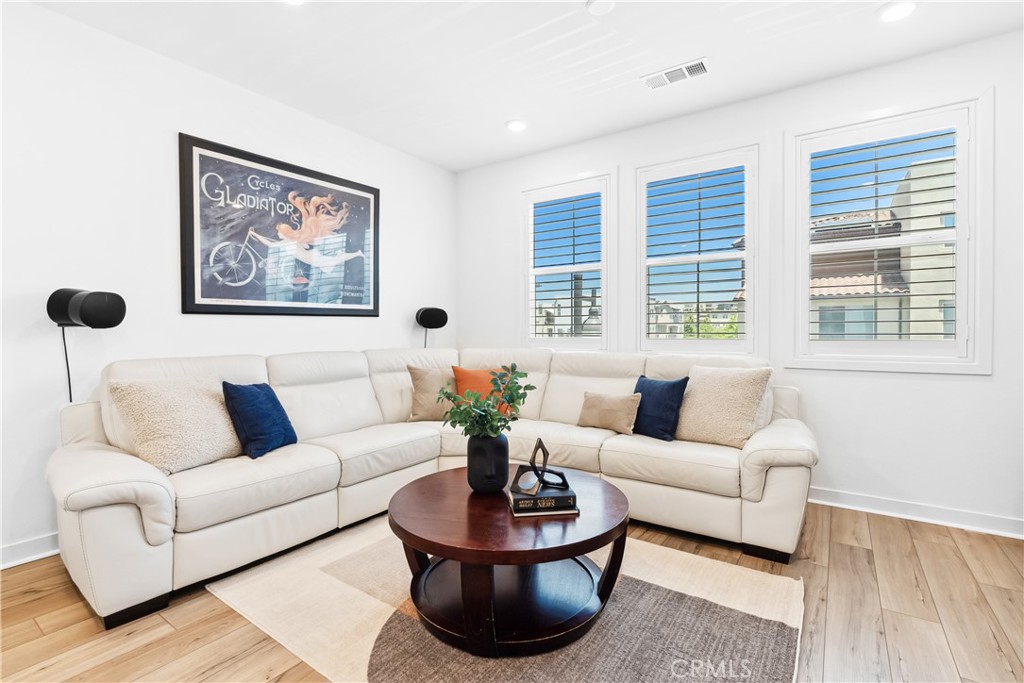 Oasis (OSIS) - Residential