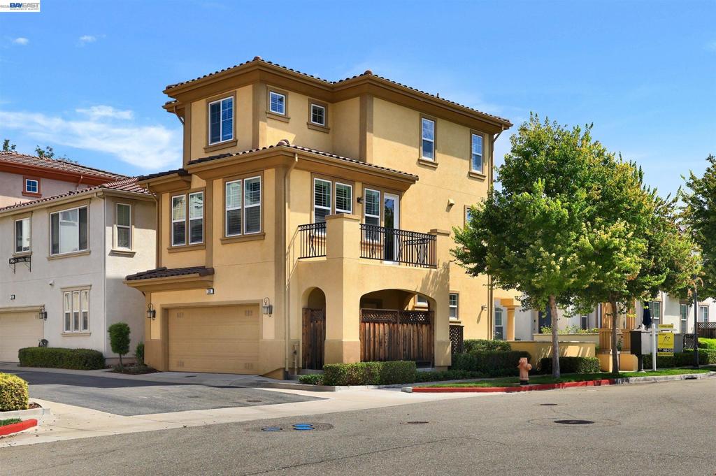 538 Selby Ln