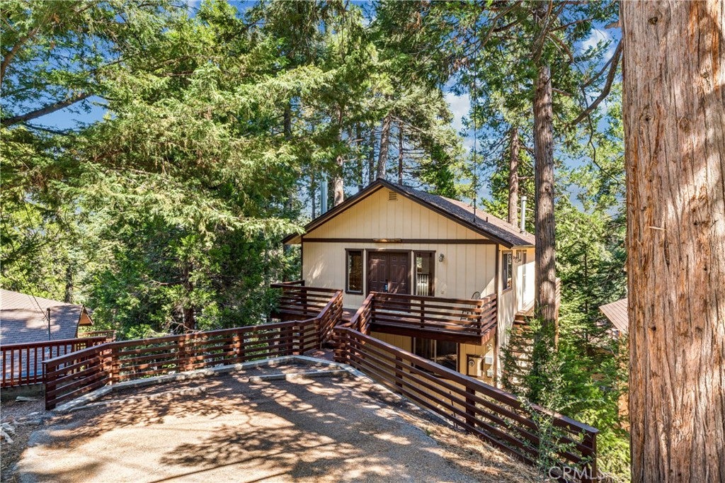 560 Rose Lane