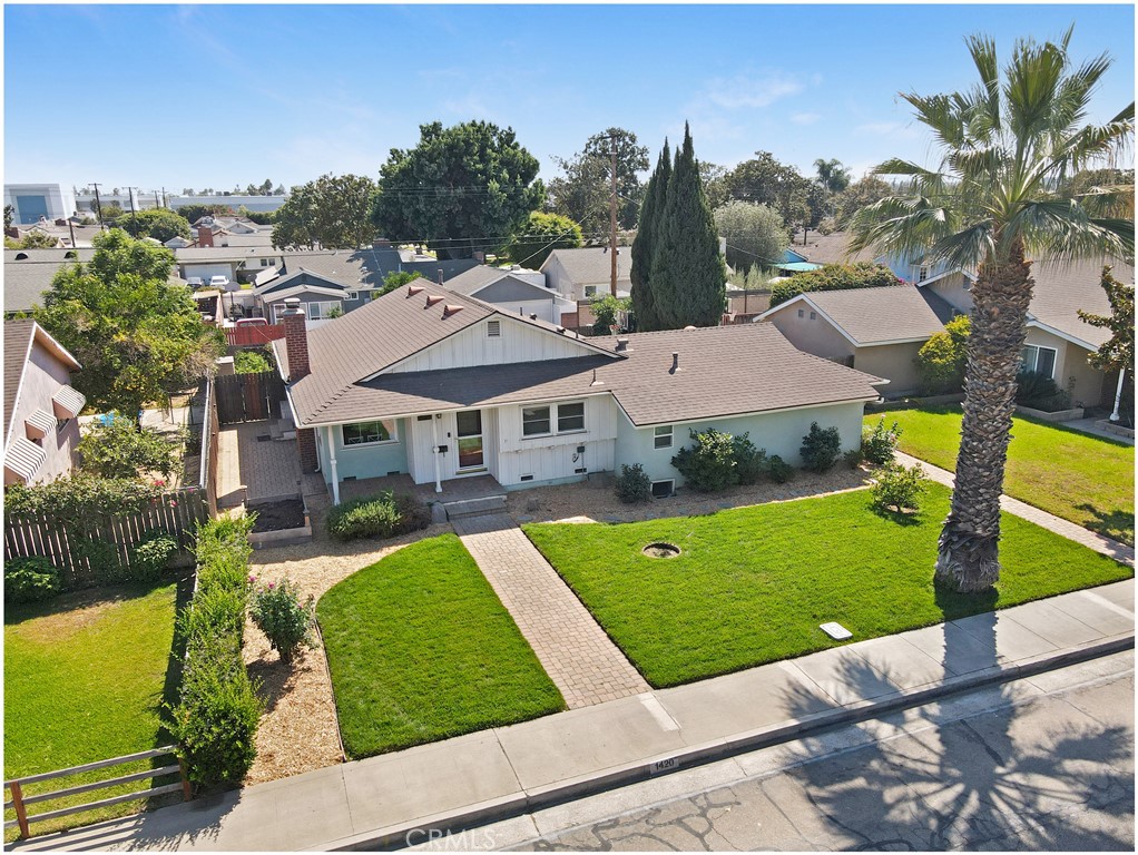 1420 E Commonwealth Avenue