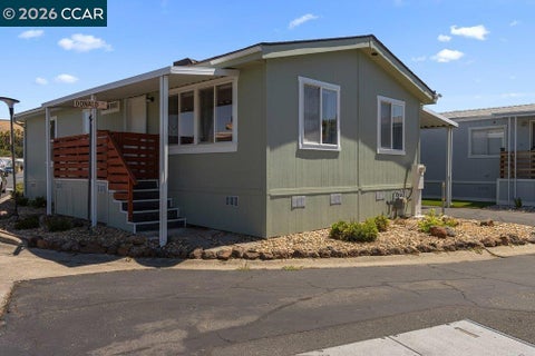 Photo of 77 Donald Lane LN, Concord, CA 94518 (MLS # 41145427)