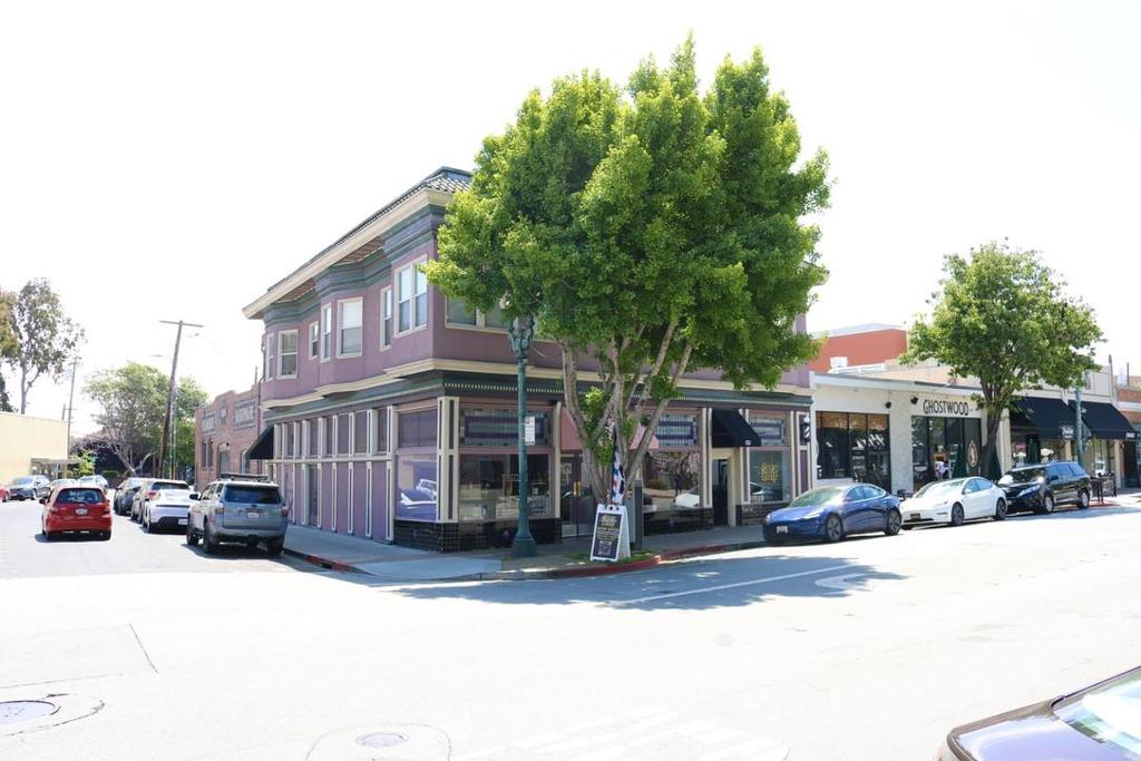 901 Main Street